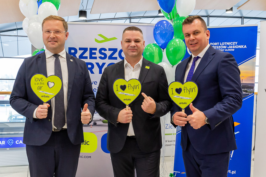 Air Baltic uruchomił połączenie z Rzeszowa do Rygi