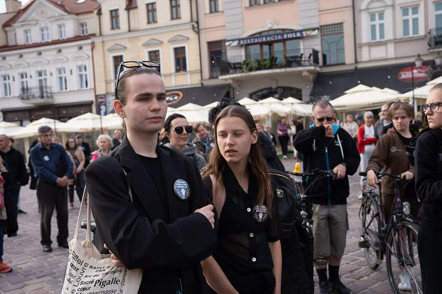 "Ani jednej więcej". Demonstracja na rynku w Rzeszowie