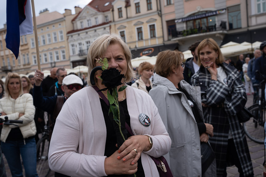 "Ani jednej więcej". Demonstracja na rynku w Rzeszowie