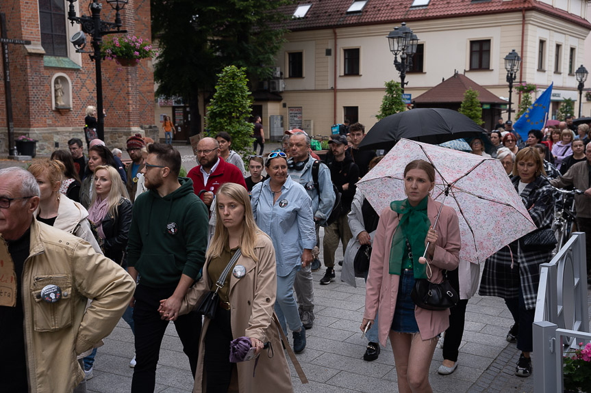 "Ani jednej więcej". Demonstracja na rynku w Rzeszowie