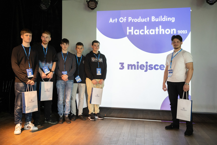 Hackathon Art of Product Building 2023