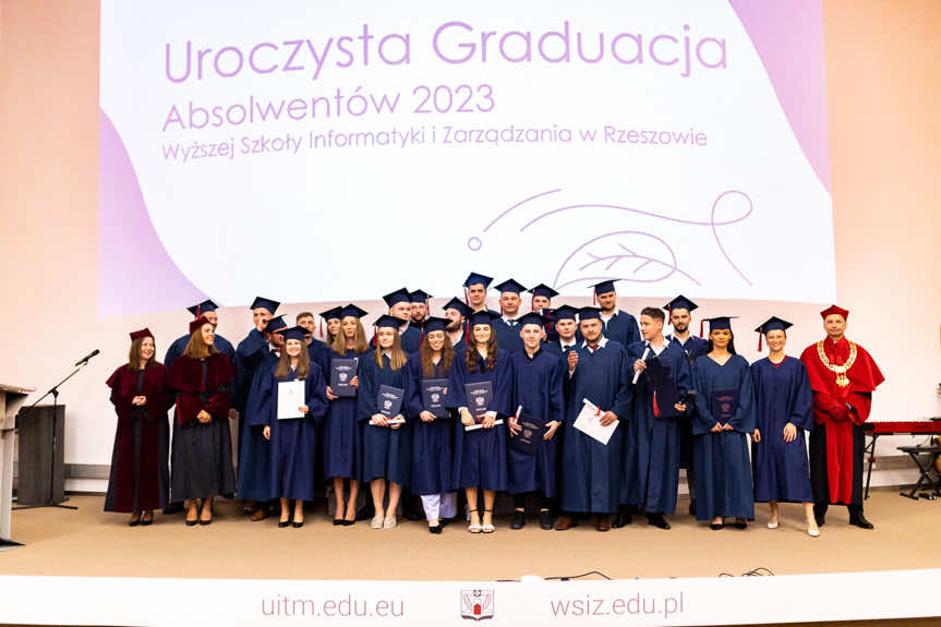 Letnia Graduacja we WSIiZ