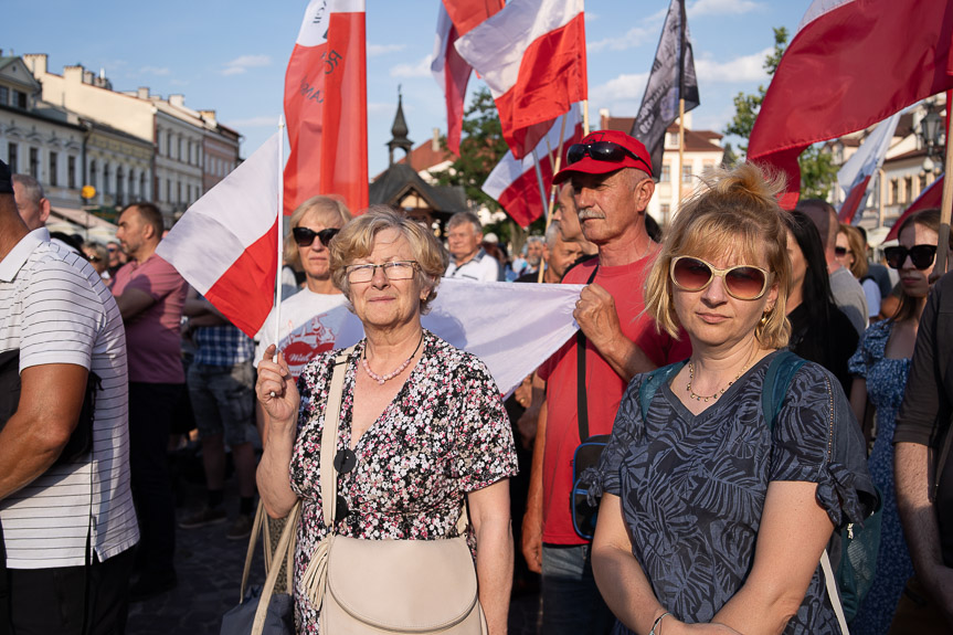 Marsz Pamięci Ofiar Rzezi Wołyńskiej w Rzeszowie