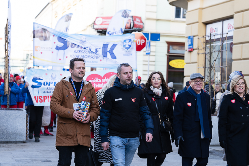 Na rzeszowskim rynku trwa 33. Finał WOŚP