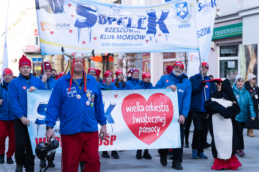 Na rzeszowskim rynku trwa 33. Finał WOŚP