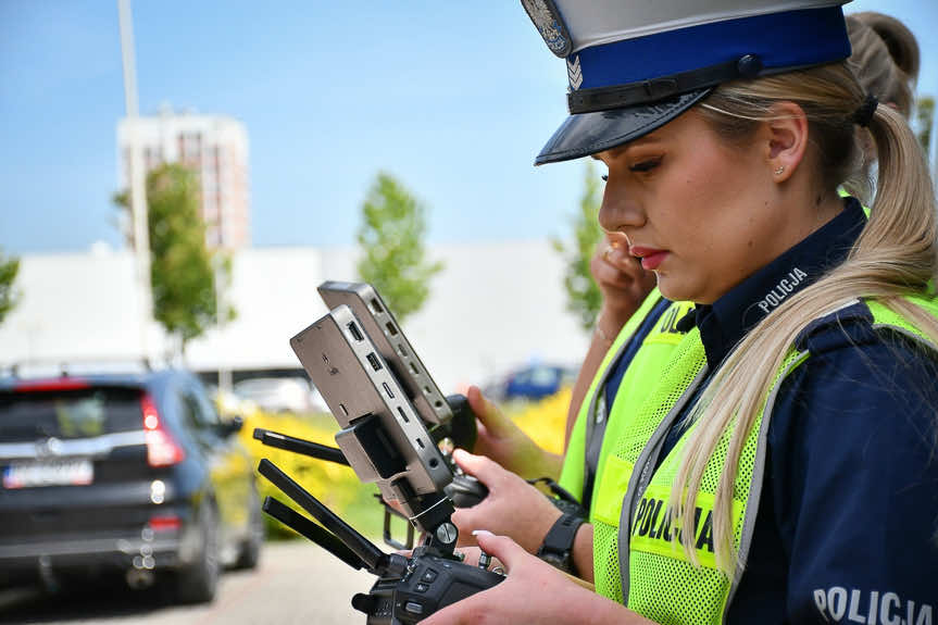 Policyjny dron nad Rzeszowem. Ujawnił 22 wykroczenia