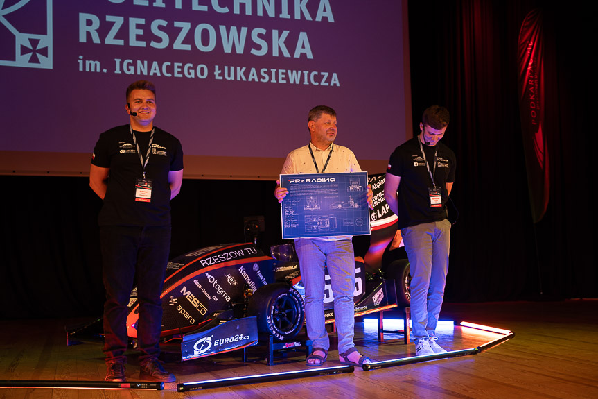 Premiera piątego samochodu wyścigowego zbudowanego przez Koło Naukowe PRz Racing