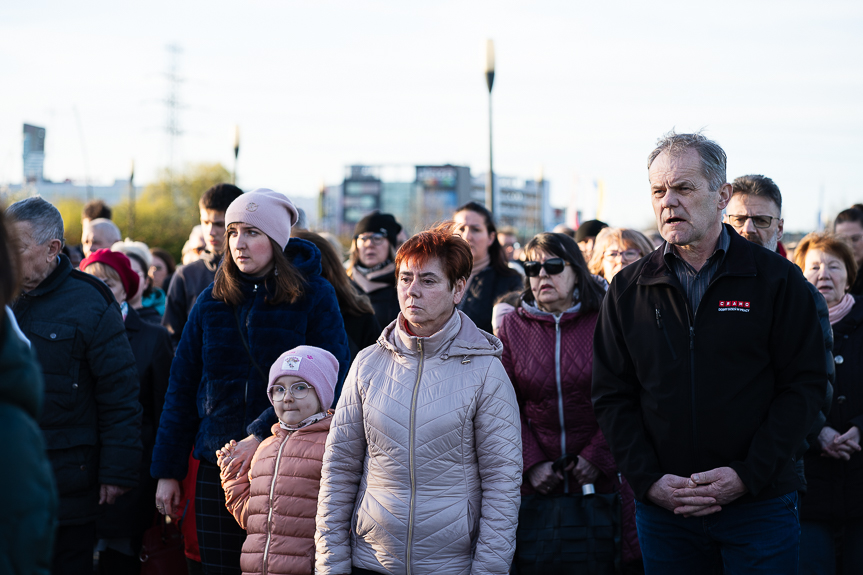 Rzeszów. Droga Krzyżowa w Parku Papieskim