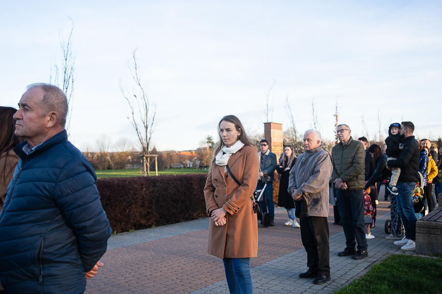 Rzeszów. Droga Krzyżowa w Parku Papieskim