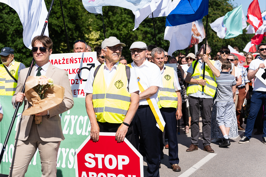 Ulicami Rzeszowa przeszedł Marsz Dla Życia i Rodziny