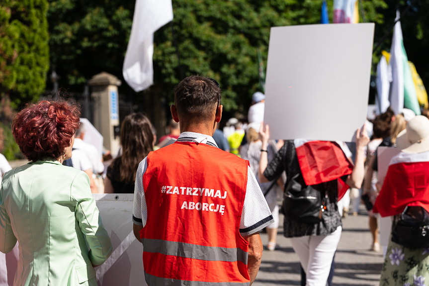 Ulicami Rzeszowa przeszedł Marsz Dla Życia i Rodziny