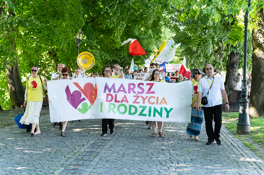 Ulicami Rzeszowa przeszedł Marsz Dla Życia i Rodziny