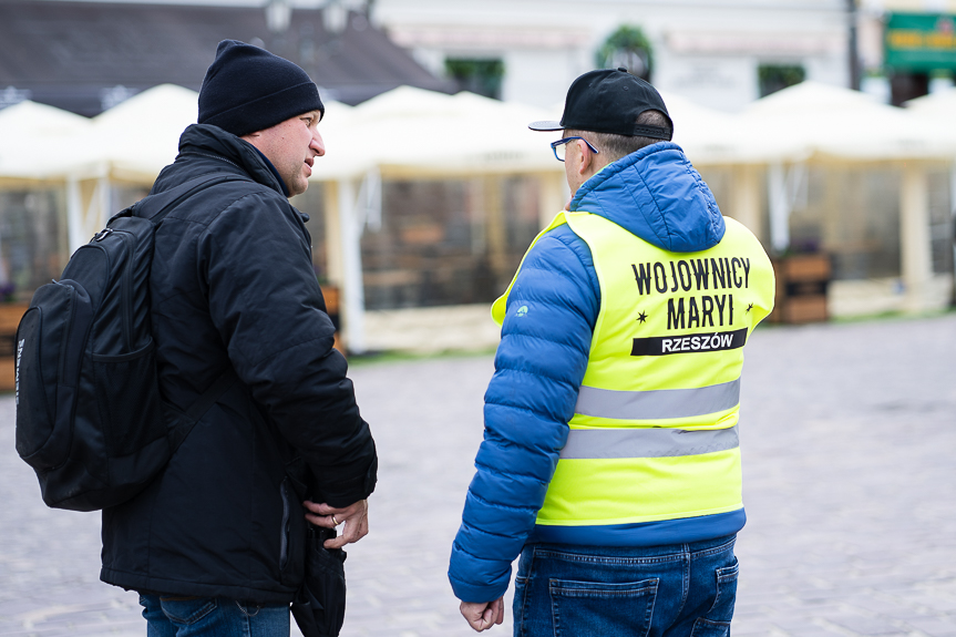 Ulicami Rzeszowa przeszli Wojownicy Maryi