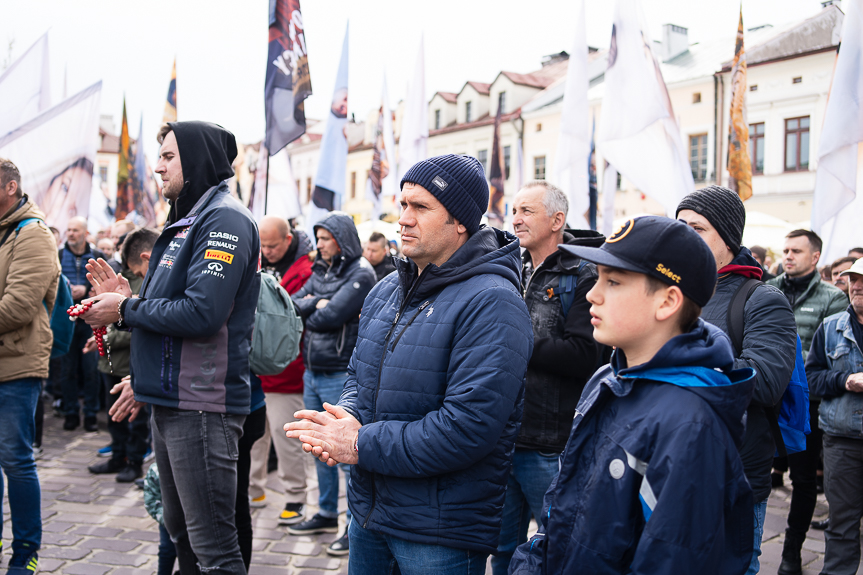 Ulicami Rzeszowa przeszli Wojownicy Maryi