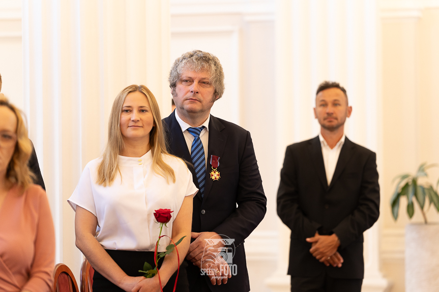 Wręczenie odznaczeń państwowych w Podkarpackim Urzędzie Wojewódzkim