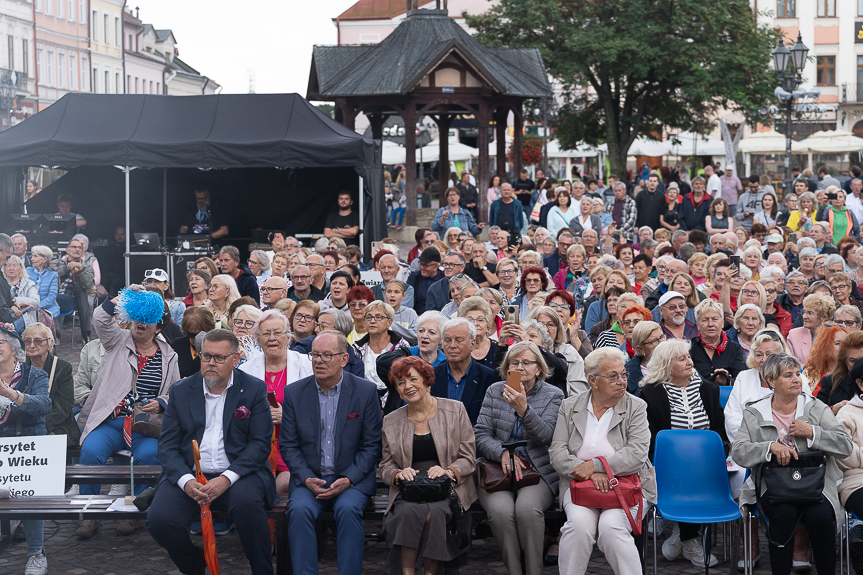 Wystartowały Senioralia Rzeszowskie. Koncert Majki Jerzowskiej na otwarcie