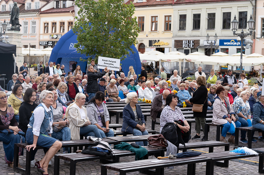 Wystartowały Senioralia Rzeszowskie. Koncert Majki Jerzowskiej na otwarcie