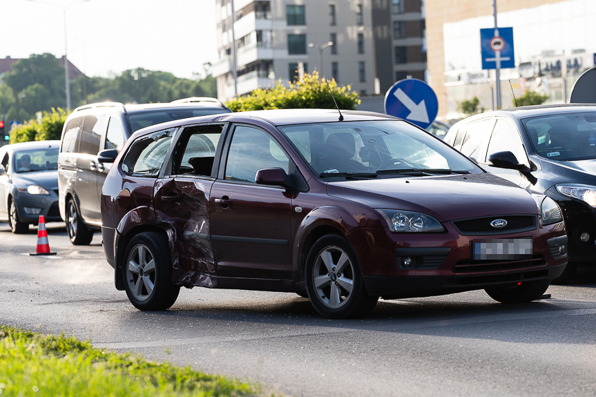 Zderzenie samochodu osobowego z motocyklem na Kopisto w Rzeszowie