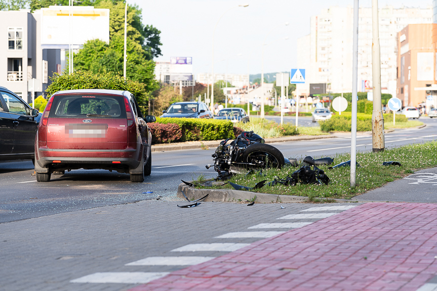 Zderzenie samochodu osobowego z motocyklem na Kopisto w Rzeszowie